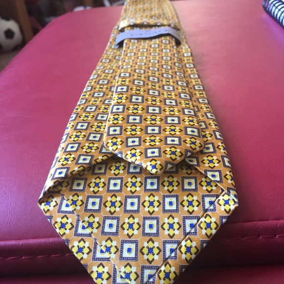 Tie - Picture 6 of 7